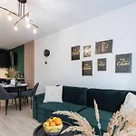 Apartament Kolobrzeg Mazowiecka Park